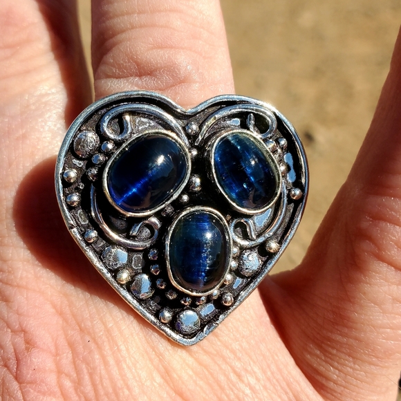 New Amazing Blue Kyanite Heart Shaped 925 Silver Ring. - Picture 2 of 16